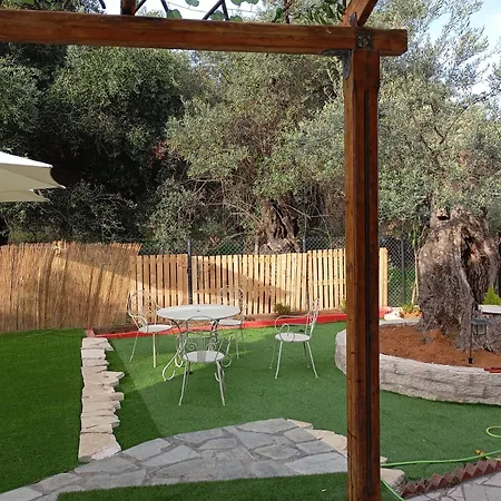 Olive Tree Ferienhaus